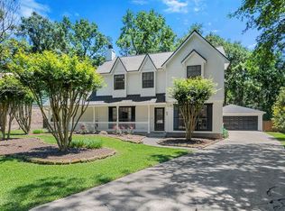 60 E Torch Pine Cir, The Woodlands, TX 77381