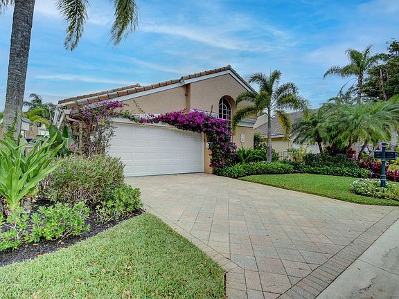 3rd image of 4534 Carlton Golf Dr