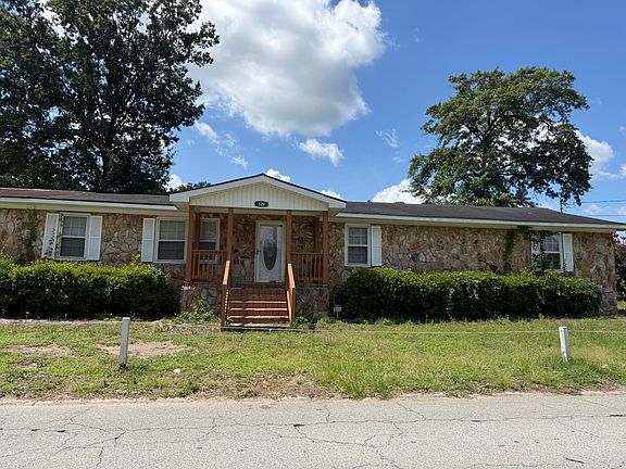 2nd image of 829 Legare St