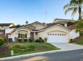 981 Bel Air Dr E, Vista, CA 92084