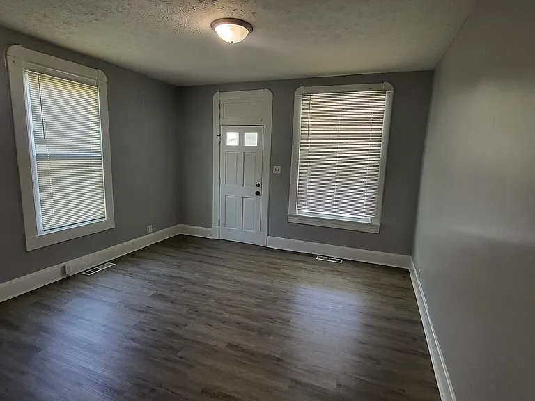 1038 N Tuxedo St #A — Photo 5