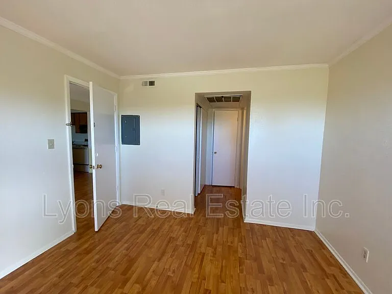 2855 Winkler Ave #124 — Photo 15