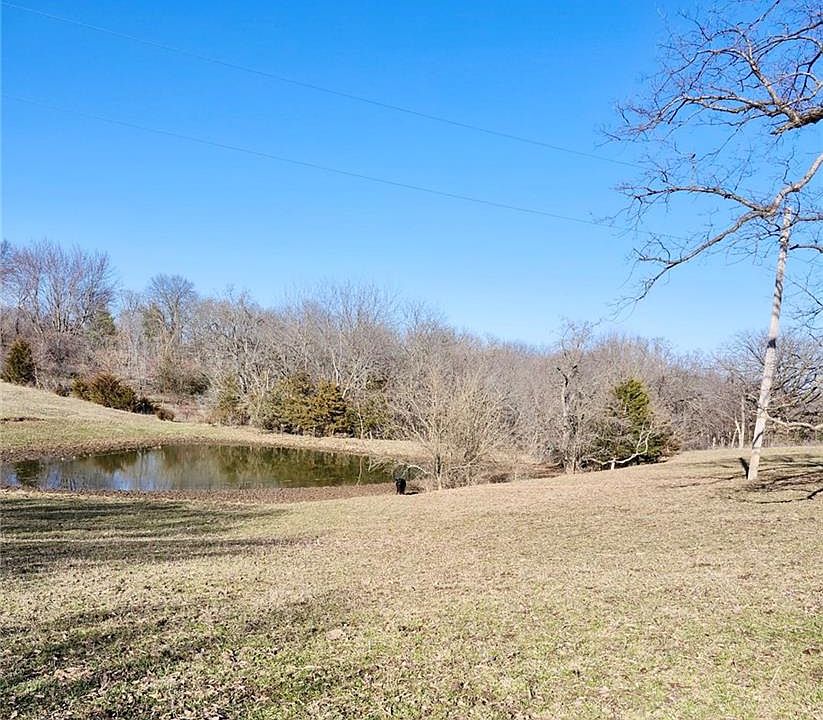 1st image of 1001 S Van Dyke Rd