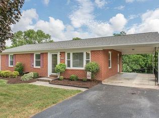 5337 Gieser Rd, Roanoke, VA 24018