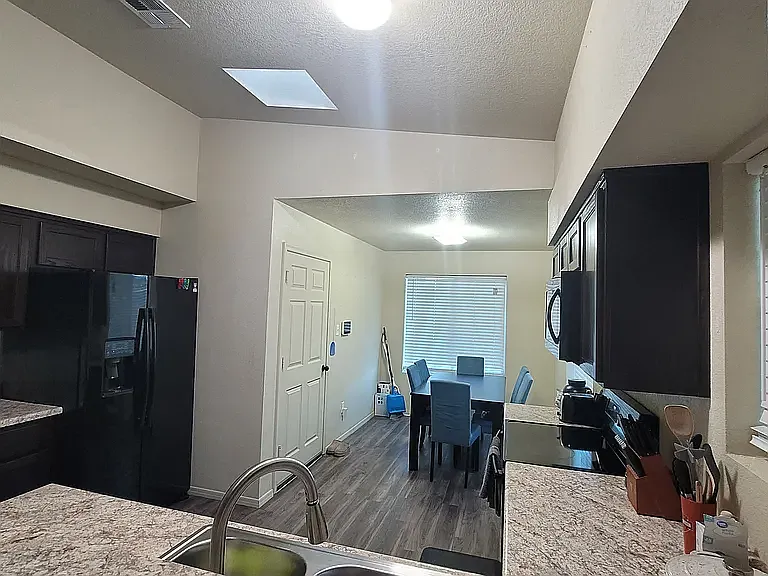 7051 E 37th Pl — Photo 3