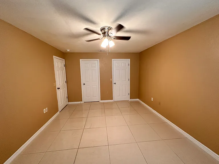 4209 SW Santa Barbara Pl #4 — Photo 14