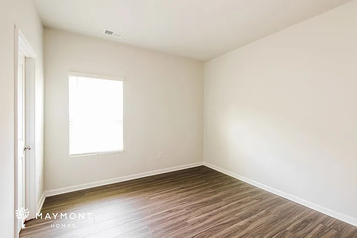 311 Augustine Dr — Photo 13