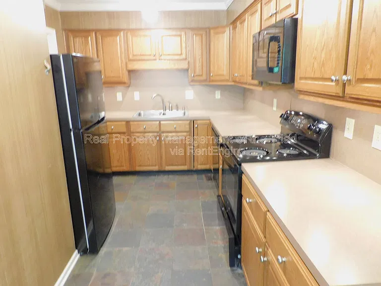 22 Milpond Ln — Photo 5