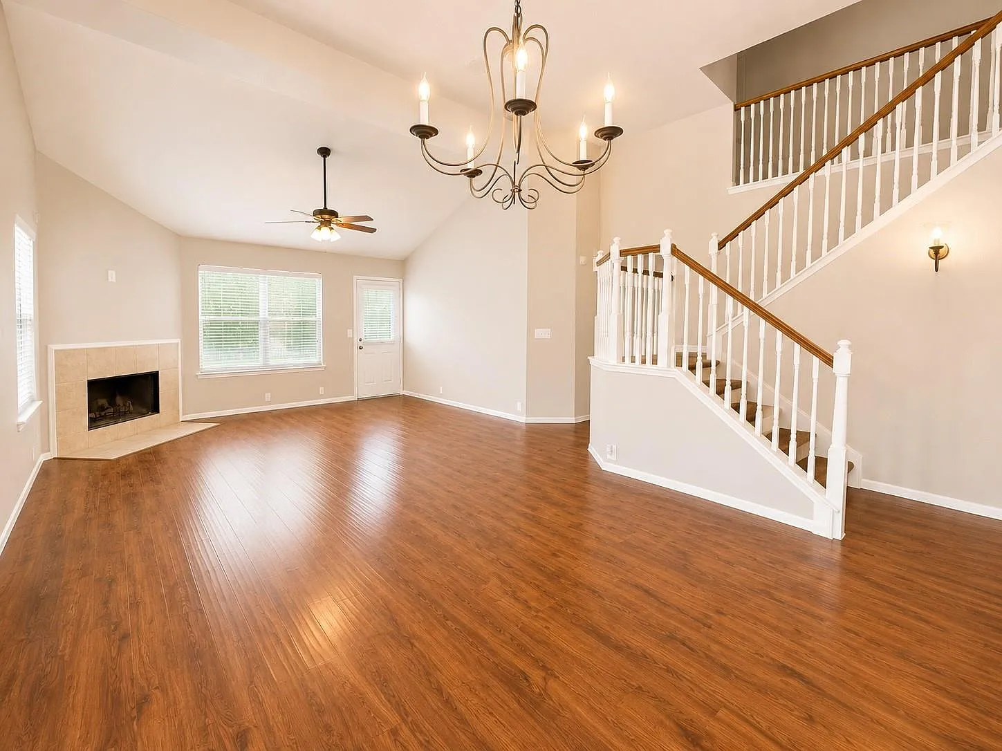 4 bed, 2.5 bath, 2056 sqft, $2,100 — Photo 4