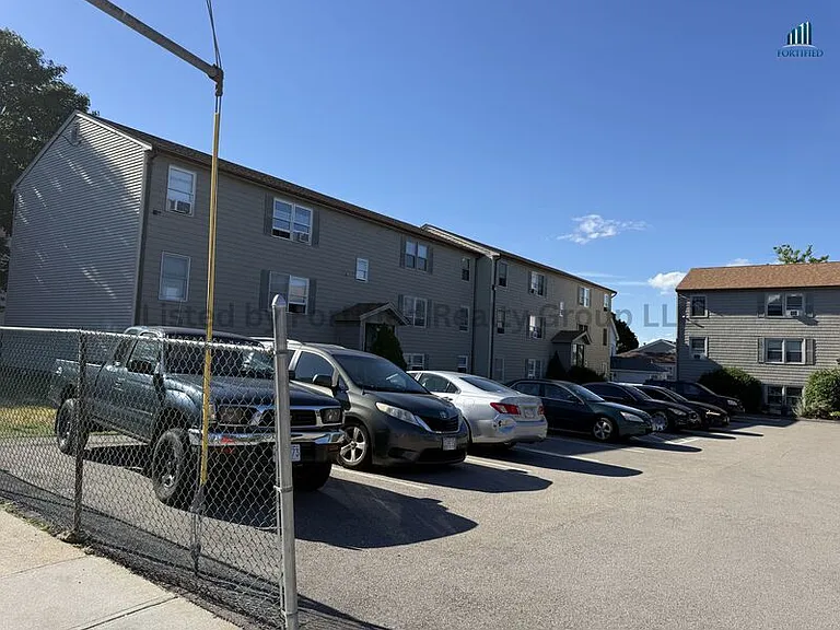 340 Buffinton St #5 — Photo 13
