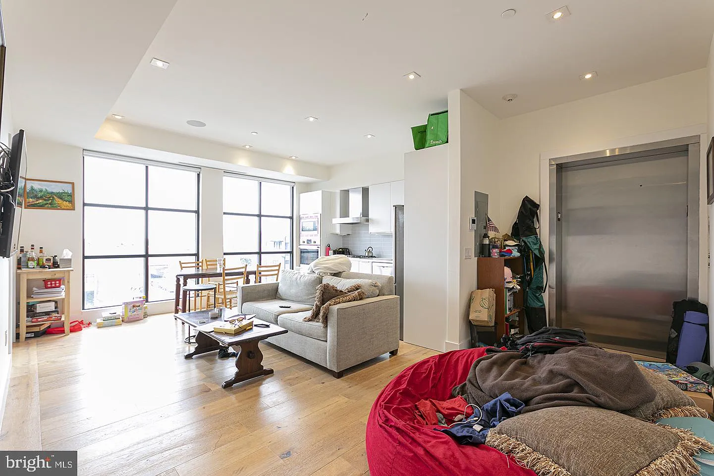1 bed, 1.0 bath, $2,395 — Photo 1
