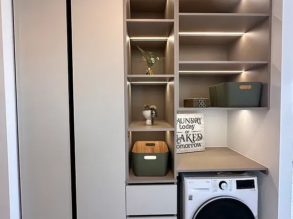 2286 Cropsey Avenue image 9 of 16