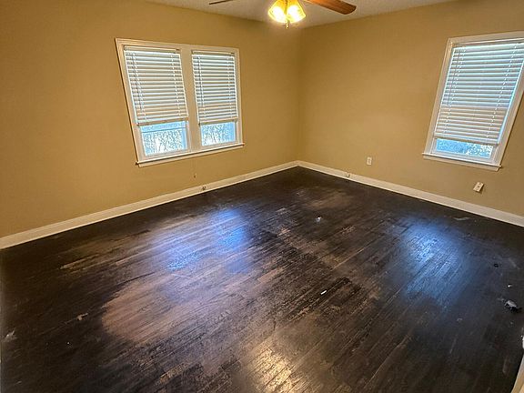 3rd image of 2805 27th St