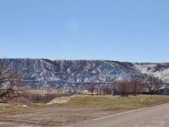 Prefontaine Ave, Rifle, CO 81650