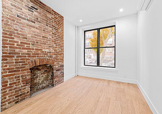 5th image of 145 E 30th St #9A