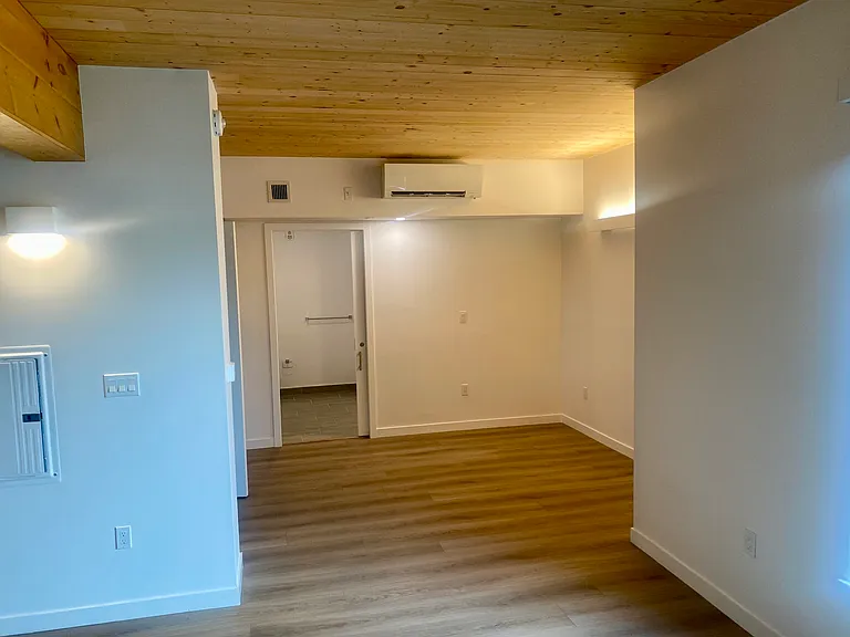 154 Broadway #210 — Photo 20