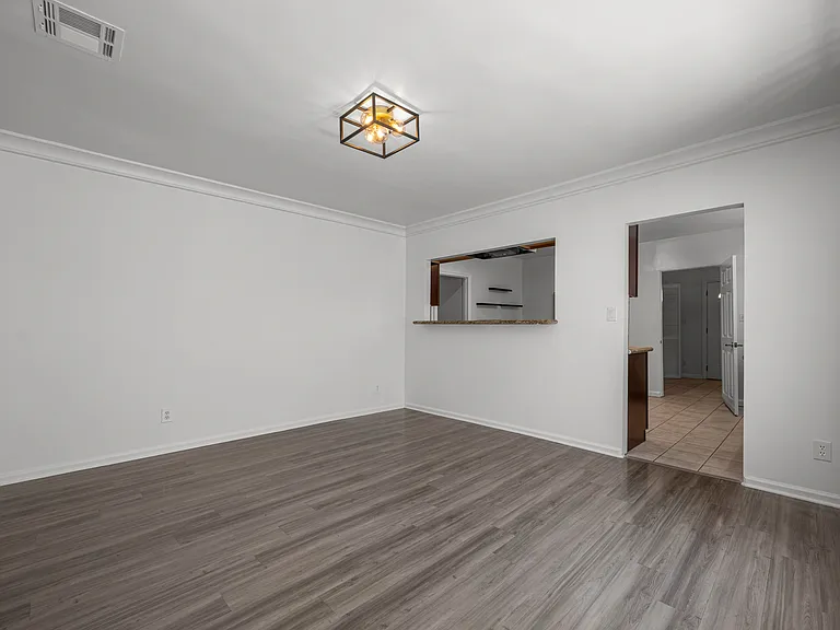 1030 N Spaulding Ave #1030 — Photo 24