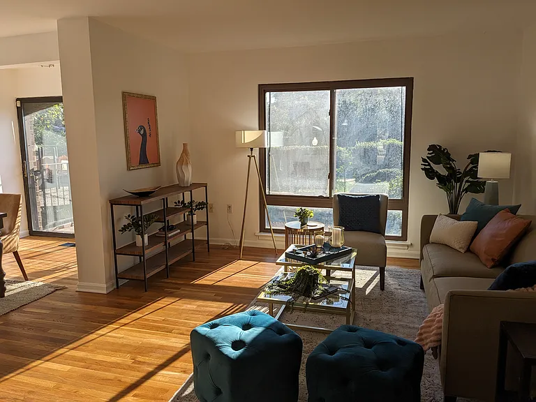 4938 Schuyler Dr — Photo 5