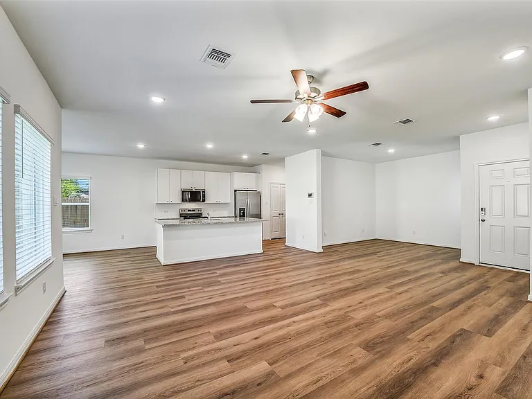 11943 Pondwood Dr — Photo 5