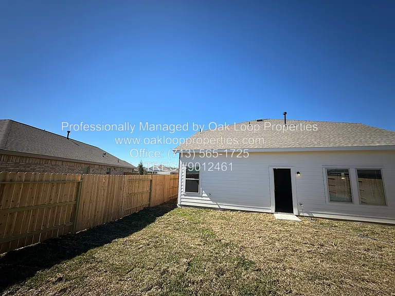 18635 Gravago Ln — Photo 27