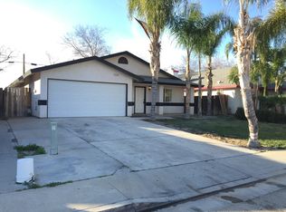 41699 Colony St, Orosi, CA 93647