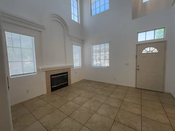 5438 Old Oak Ct, North Las Vegas, NV