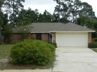 234 Elliott Rd, Mary Esther, FL 32569