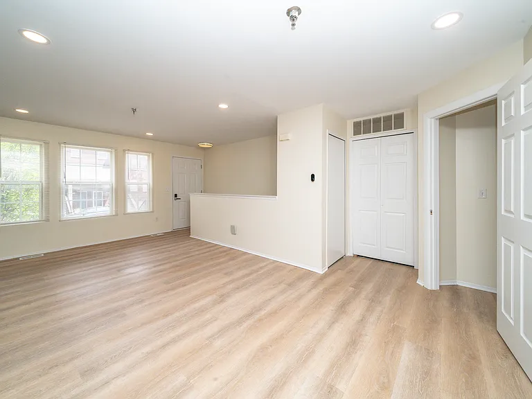 23221 Cornerstone Village Dr — Photo 22