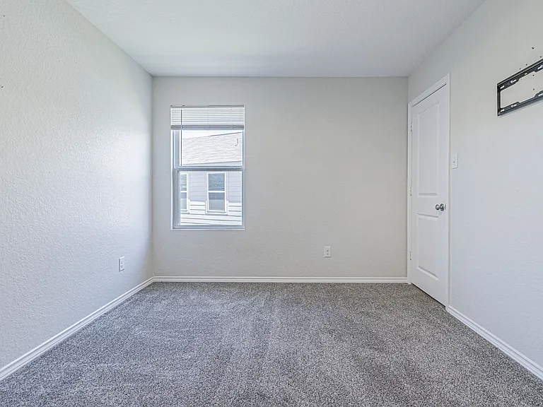 3814 Pickles Way — Photo 21