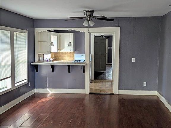 2nd image of 501 W Lovett St