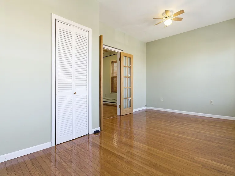470 Mallory Ave #2 — Photo 11