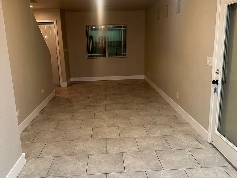 5274 Starter Ave — Photo 15