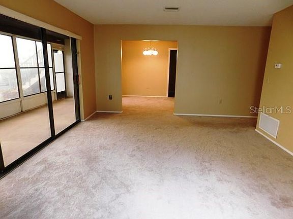 3rd image of 1722 Lakeside Dr #1716A