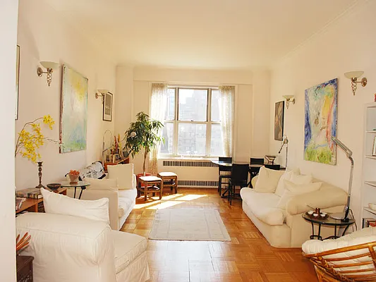 Sold by Sotheby's International Realty | media 4