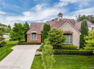 7107 Talnuck Ct, Clarkston, MI 48348