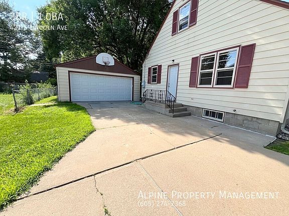 3rd image of 421 S Lincoln Ave