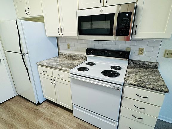 3rd image of 125 E Zeller St APT 7