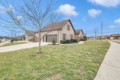 402 Lucy Cir Photo 1