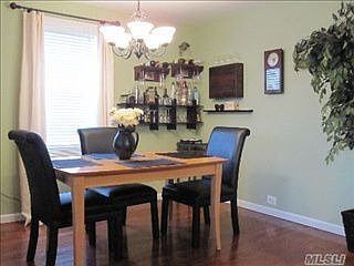 1st image of 416 Spruce Pl