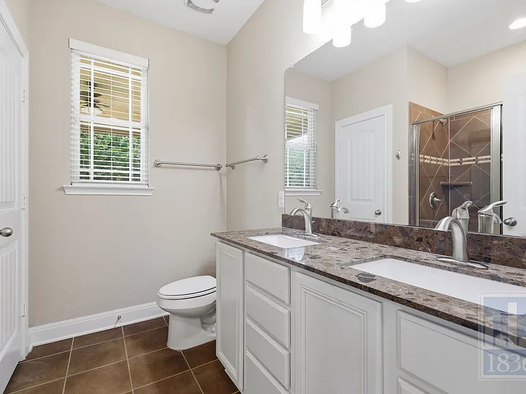 4906 Madrid Dr #T2 — Photo 16