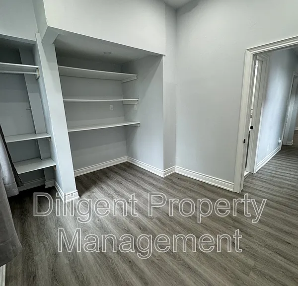 219 Stewart St #PROPERTY — Photo 16
