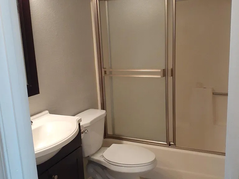 20543 S Vermont Ave #7 — Photo 31
