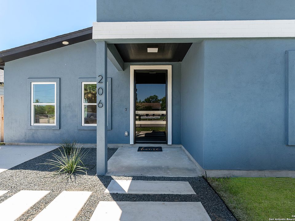 1st image of 206 MCCAULEY BLVD