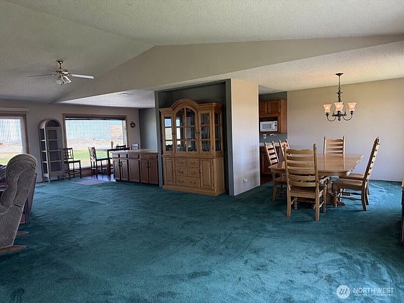 5th image of 705 NE Blake Avenue