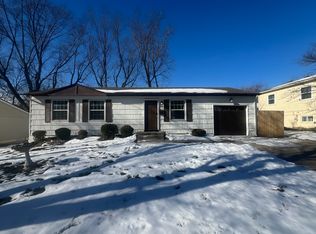 10014 Antioch Rd, Overland Park, KS 66212