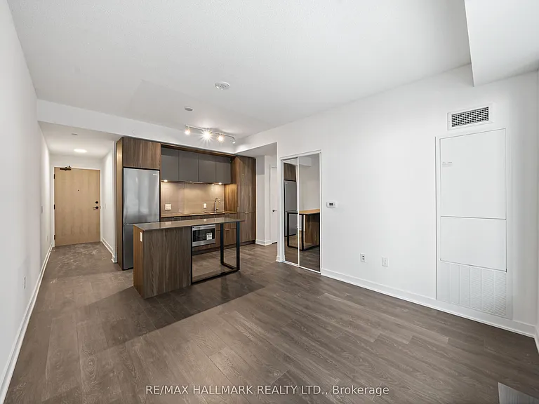130 River St #505 — Photo 9
