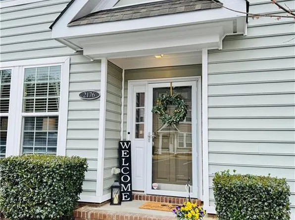 2176 Humphreys Dr Unit 318, Suffolk, VA 23435