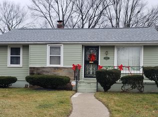 22627 Leewin St, Detroit, MI 48219