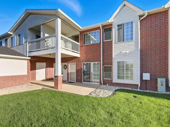 8580 Lexington PLACE #10, Pleasant Prairie, WI 53158