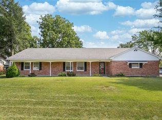 203 Winchcombe Dr, Dayton, OH 45459